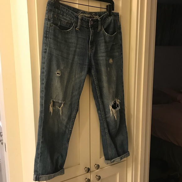 American Eagle Cropped Distressed Boyfriend Jeans - Picture 2 of 5